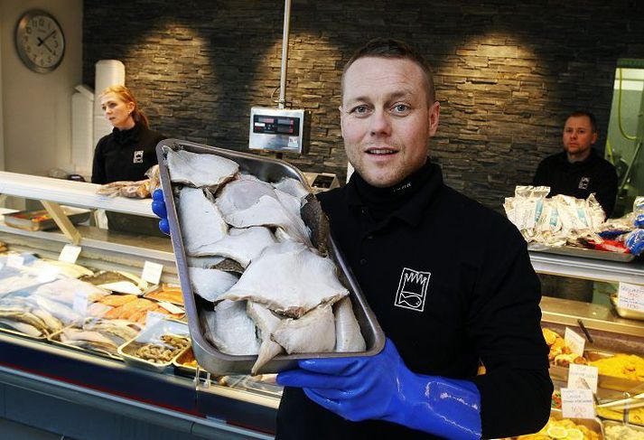 Fiskikóngurinn er einlægur og opinskár hlær að því að vera kallaður afæta.