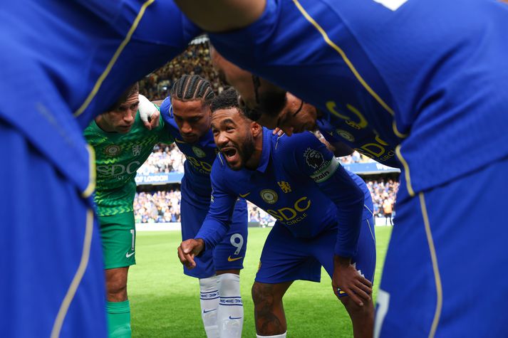 Reece James hvetur hér sína menn til dáða fyrir leik gegn Hull á dögunum
