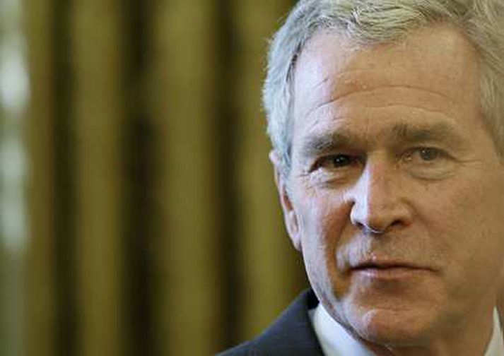 Bush Bandaríkjaforseti býður til ráðstefnunnar.