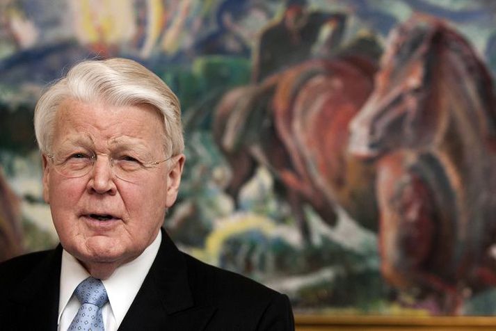 Ástandið í kringum stjórnarslitin í janúar 2009 var brothætt og skylda forsetans að tryggja að landið yrði ekki stjórnlaust, segir Ólafur Ragnar. 
