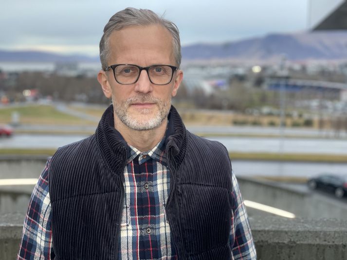 Viðar Halldórsson, prófessor i félagsfræði við Háskóla Íslands, telur það vera hlutverk sitt að vara við þeirri þróun sem eigi sér stað í samfélaginu.