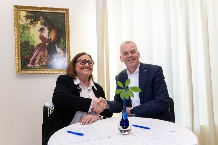 Inga Sæland og Almar Guðmundsson, bæjarstjóri Garðabæjar.
