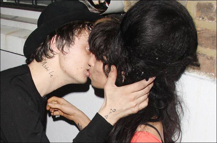 Kiss kiss.