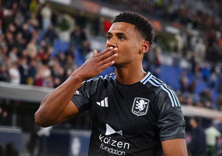 Ollie Watkins sá til þess að Aston Villa vann tveggja marka sigur. 