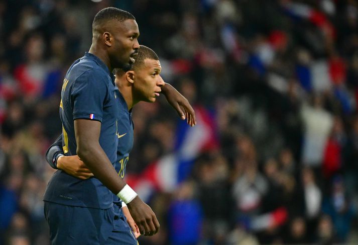 Thuram og Mbappé á góðri stundu.