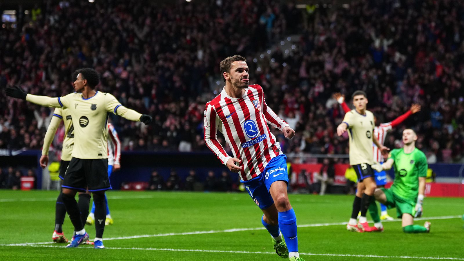 Atlético burstaði Barcelona í undan­úr­slitum