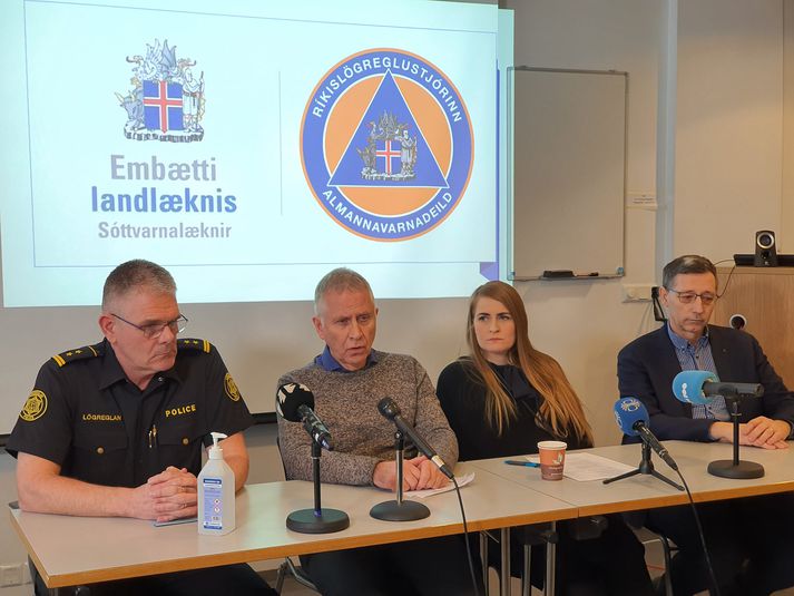 Hjálmar Björgvinsson, deildarstjóri almannavarnadeildar RLS, Þórólfur Guðnason, sóttvarnalæknir, Margrét Kristín Pálsdóttir, settur vararíkislögreglustjóri og Óskar Reykdalsson, forstjóri Heilsugæslunnar á höfuðborgarsvæðinu á fundinum í dag.