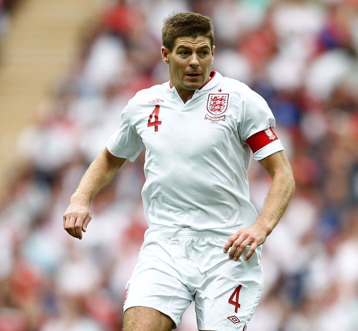 Gerrard einbeittur á svip í leiknum gegn Belgíu.