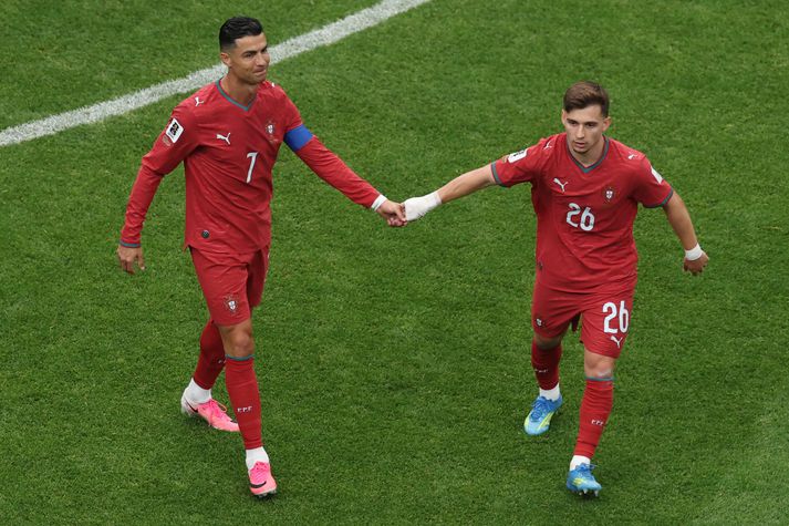 Cristiano Ronaldo og Francisco Conceicao í vonbrigðaleiknum á móti Kongó þar sem portúgalska liðinu tókst ekki að skora mark.