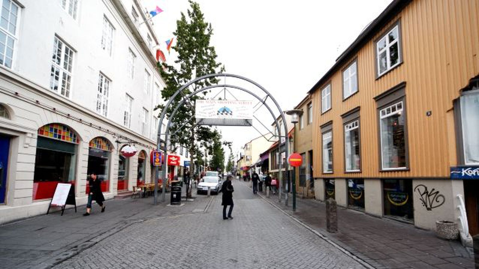 Kölluð á vett­vang vegna rifrildis þar sem annar tók upp hníf