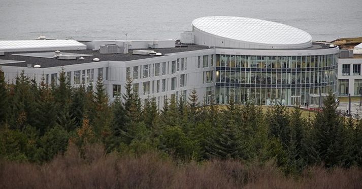 HR er þungur fjárhagslegur myllusteinn um háls skólans. Hann greiðir alls tæplega 800 milljónir króna í leigu á ári. Ekkert bendir til þess að sú tala muni lækka um fyrirsjáanlega framtíð. FRÉTTABLAÐIÐ/VALLI