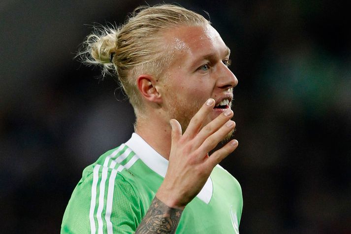 Simon Kjær í leik með Wolfsburg