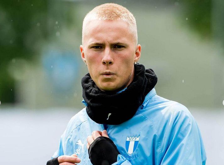 Daníel Tristan Guðjohnsen lét til sína taka eftir að hann kom inn á völlinn.