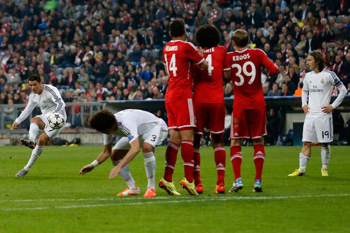 Cristiano Ronaldo skorar gegn Bayern 29. apríl 2014.