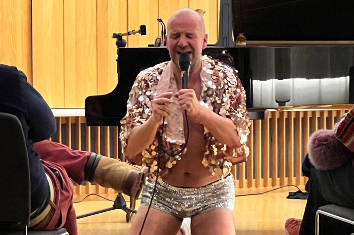 Innlifunin var ósvikin á jólatónleikum Snorra Ásmundssonar.