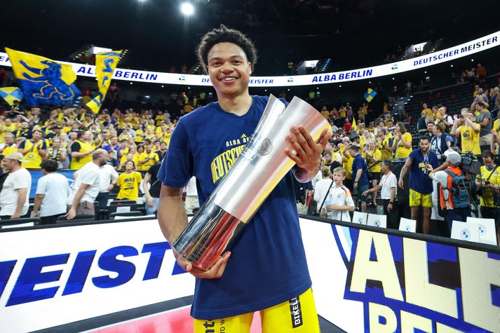 Jack Kayil sigurreifur eftir að Alba Berlin varð þýskur meistari.