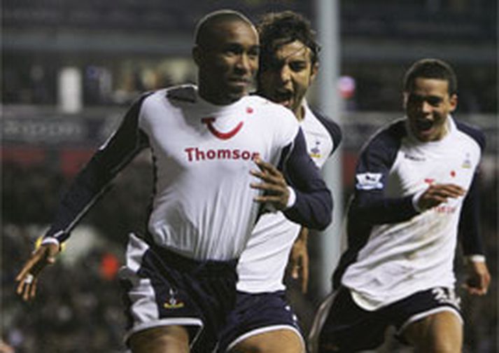 Jermain Defoe er nú orðaður við Liverpool, en hann og Robbie Keane skiptast á um að vera miðpunktur athygli fjölmiðla þegar þeir eru ekki í byrjunarliði Tottenham