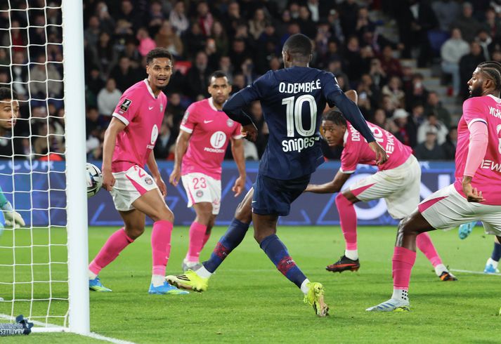 Dembélé fékk auðvelda afgreiðslu í öðru markinu. 