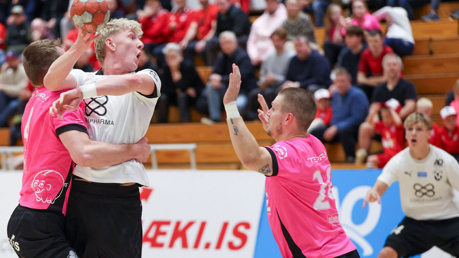 Haukar - FH | Bar­áttan um Hafnar­fjörð