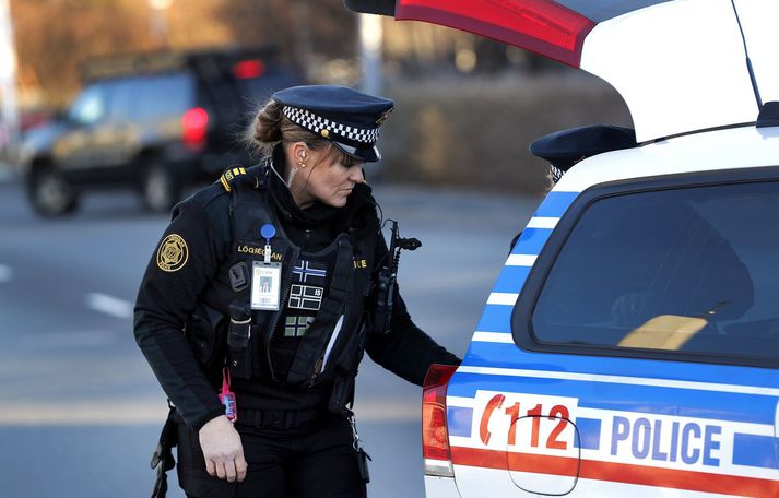 That officer, Aníta Rut Harðardóttir, told Vísir that the patches were given to her as a gift, that the photo in question was taken three years ago, and that she was unaware of the flags’ negative connotations.