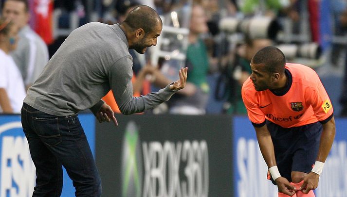 Josep Guardiola og Daniel Alves.