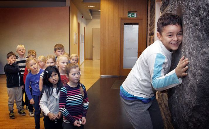 Hvenær á Sigmundur afmæli? Börnin spurðu margra spurninga en einum þótti fróðlegast að vita hvenær Sigmundur Davíð ætti afmæli.