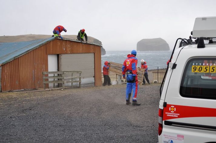 Björgunarfélag Vestmannaeyja að störfum. Mynd/Arnór Arnórsson