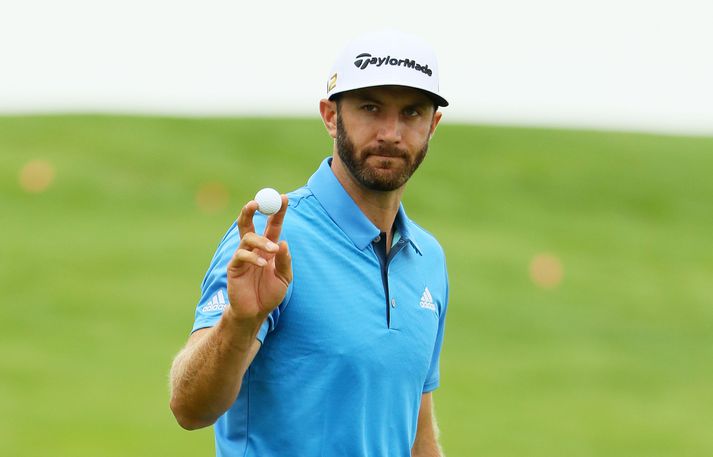 Dustin Johnson er með forystu á Opna bandaríska.