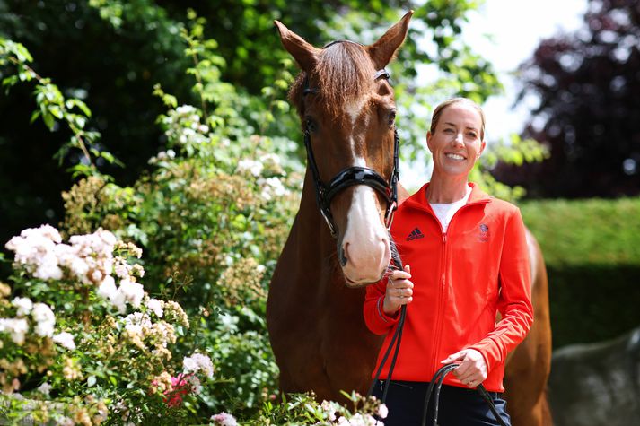 Charlotte Dujardin mun ekki taka þátt á Ólympíuleikunum í sumar og á yfir höfði sér langt keppnisbann.