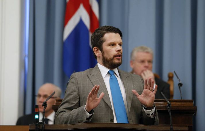 Guðmundur Steingrímsson, formaður Bjartrar Framtíðar, á Alþingi í kvöld.