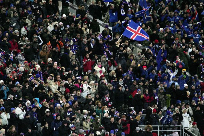 KSÍ mun gefa nánari upplýsinar um miðasöluna á morgun.