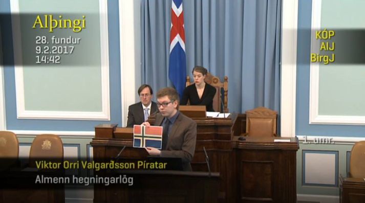 Viktor Orri Valgarðsson í ræðustól Alþingis í dag.