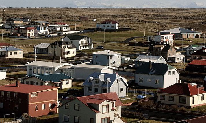 Íbúar eru margir hverjir óánægðir með vinnubrögð bæjaryfirvalda og sumir segja þau "til skammar“.