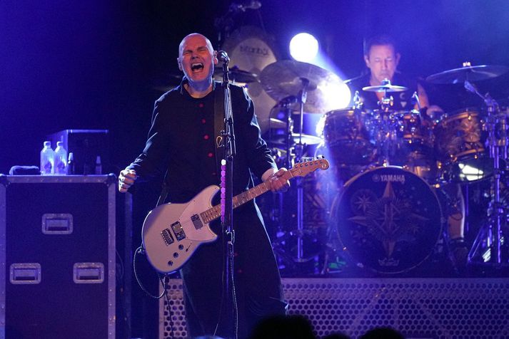 Smashing Pumpkins hefur gengið í gegnum töluverðar breytingar frá stofnun ef frá er talinn forsprakkinn Billy Corgan sem leiðir bandið.