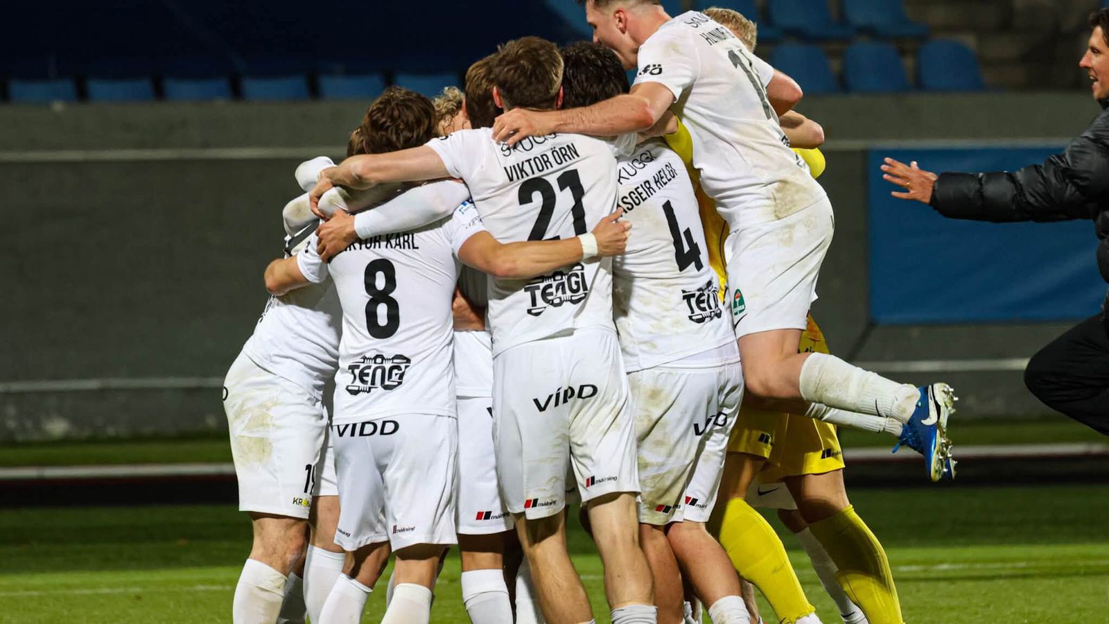 Upp­gjörið: Fram - Breiða­blik 1-3 | Engin bikarþynnka í Blikum