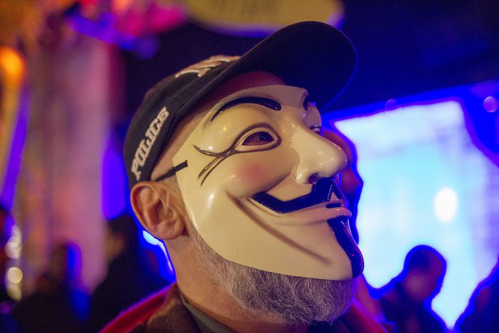 Meðlimir Anonymous hafa löngum einkennt sig með Guy Fawkes grímum.