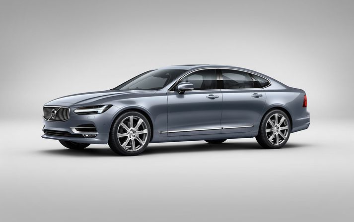 Volvo S90.