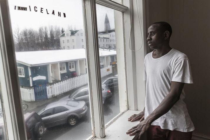 Iz El Din kom til Íslands fyrir ári og hefur átt við alvarlegt þunglyndi að stríða.