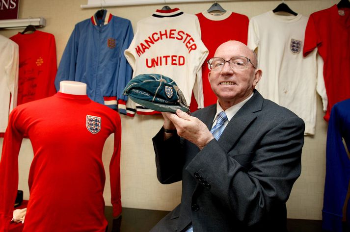 Nobby Stiles átti stóran þátt í að enska landsliðið varð heimsmeistari 1966 og var lykilmaður í velgengni Manchester United á 7. áratug síðustu aldar.