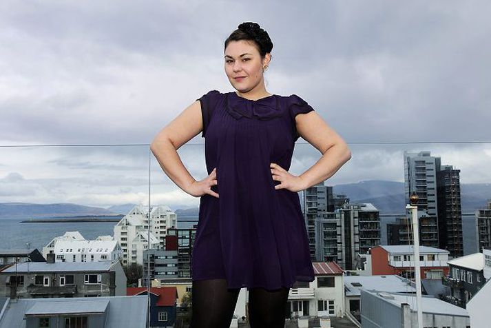 Hólmfríður segir tískublogg sitt vera hugsað til að gefa smá innsýn inn í tískuheim lögulegra kvenna en ekkert síður til að bæta ímynd þeirra og sjálfstraust.
