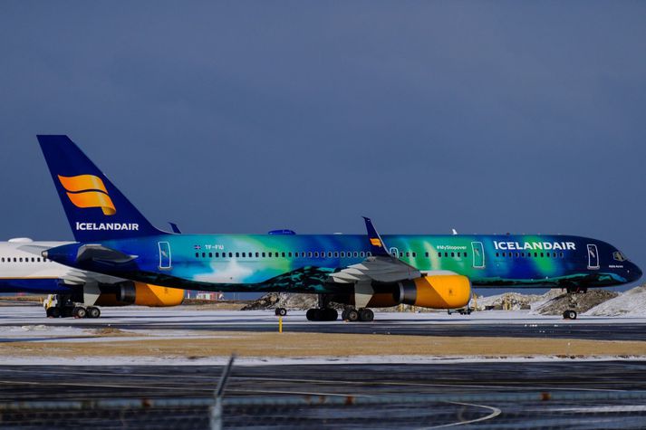 Boeing 757-þotan TF-FIU, eða Hekla Aurora, oft nefnd Norðurljósaþotan, er núna á leiðinni til Amman í Jordaníu. Hún tekur 184 farþega í sæti.