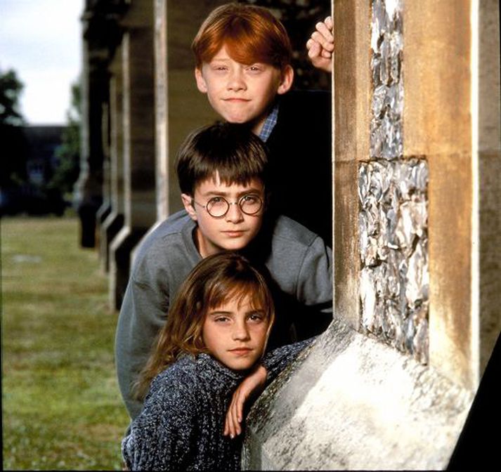 Hér eru þau að leika í fyrstu Harry Potter-myndinni en síðan þá hefur mikið vatn runnið til sjávar og hafa þau nú fengið handarför sín fest í stjörnustéttina í Hollywood.