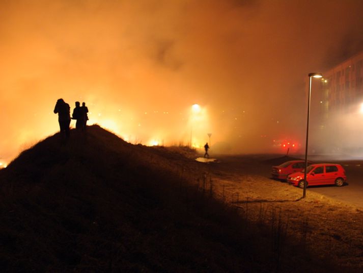 Mikill reykur barst inn í íbúðir við Eggertsgötu. Myndina tók Vigfús Björnsson.