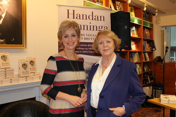 Sally Magnusson og Vigdís Finnbogadóttir.