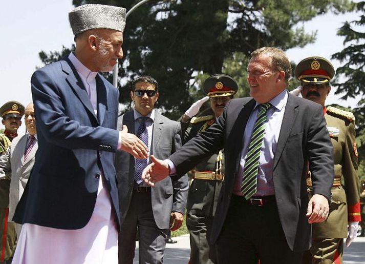 Lars Løkke Rasmussen og Hamid Karzai Forsætisráðherra Danmerkur, lands minnstu spillingarinnar, heimsótti fyrr á árinu Afganistan, sem lenti í þriðja neðsta sæti á listanum.nordicphotos/AFP