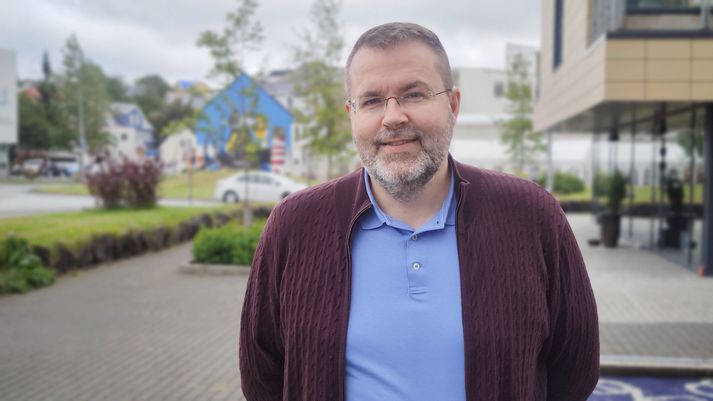 Jóhannes Þór segir stjórnvöld ekki geta setið lengi á hliðarlínunni. 