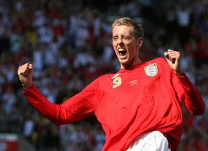 Allt bendir til þess að Peter Crouch byrji inn á í fyrsta leik á HM