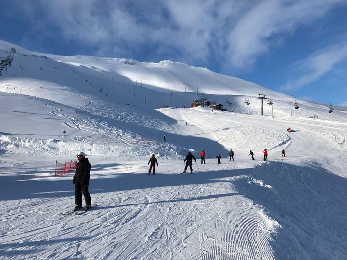 Hlíðarfjall trekkir að og Akureyri iðar af lífi.