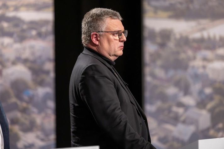 Siggi segir það sér bæði ljúft og skylt að afsaka spána frá því í vor.