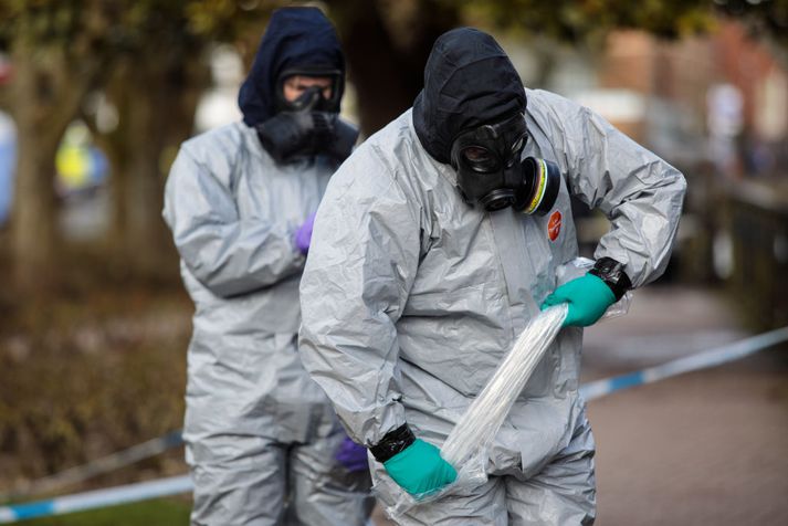 Frá rannsókn á vettvangi í Salisbury þar sem eitrað var fyrir Skripal-feðginunum. Yfir tuttugu vestræn ríki hafa gripið til þess ráðs að vísa rússneskum erindrekum úr landi vegna gruns um að Rússar hafi eitrað fyrir feðginunum.